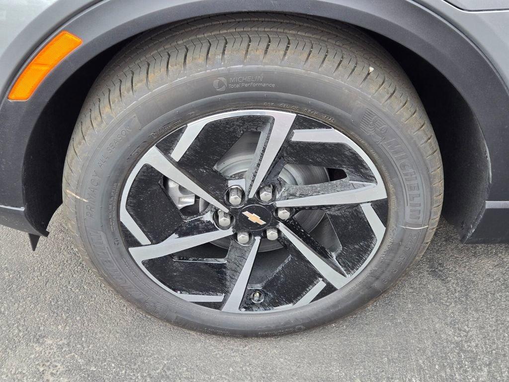 new 2026 Chevrolet Equinox EV car, priced at $28,565