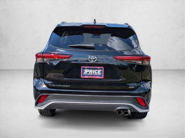 used 2021 Toyota Highlander car, priced at $31,716