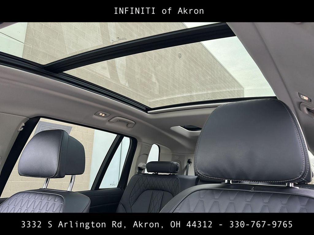 used 2023 BMW X7 car