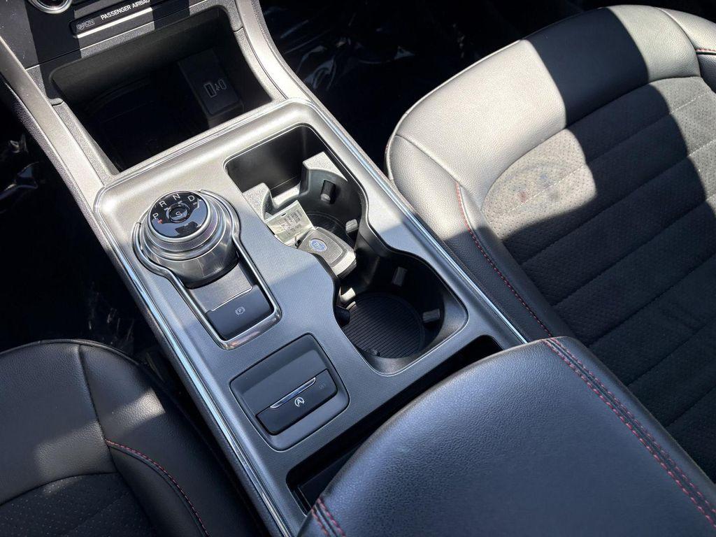 used 2024 Ford Edge car, priced at $28,991