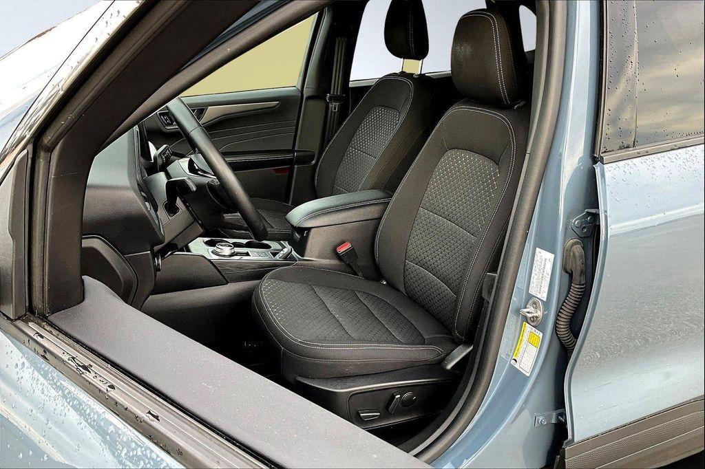 used 2023 Ford Escape car, priced at $22,991