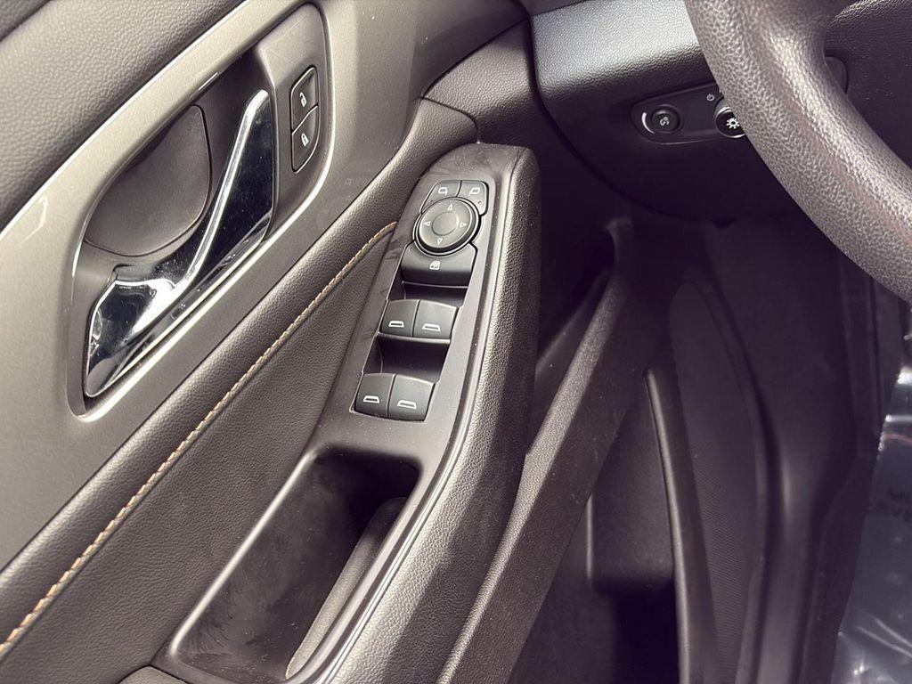 used 2020 Chevrolet Traverse car, priced at $14,991