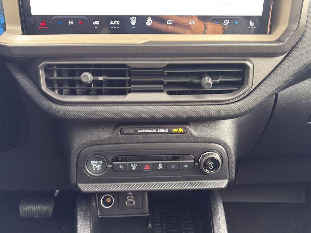 new 2025 Ford Bronco Sport car, priced at $33,173