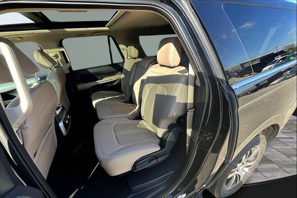 used 2024 Ford Expedition Max car, priced at $47,991