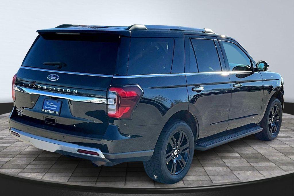 used 2024 Ford Expedition car, priced at $49,991