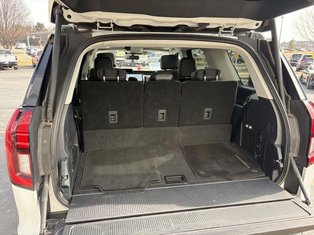 used 2025 Ford Expedition car, priced at $67,991