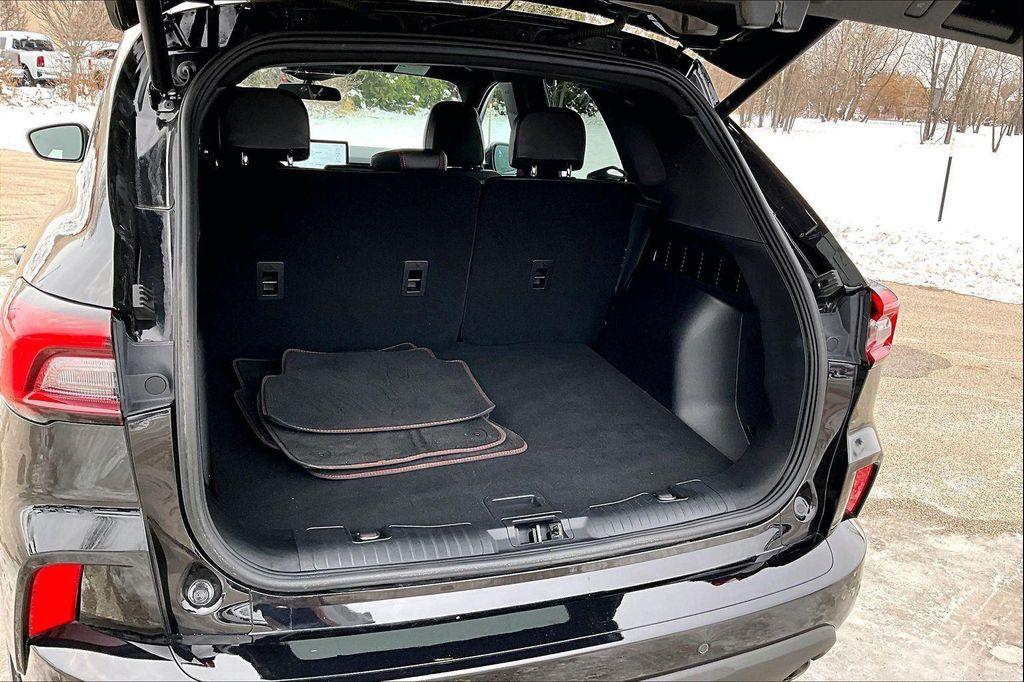 used 2023 Ford Escape car, priced at $26,991