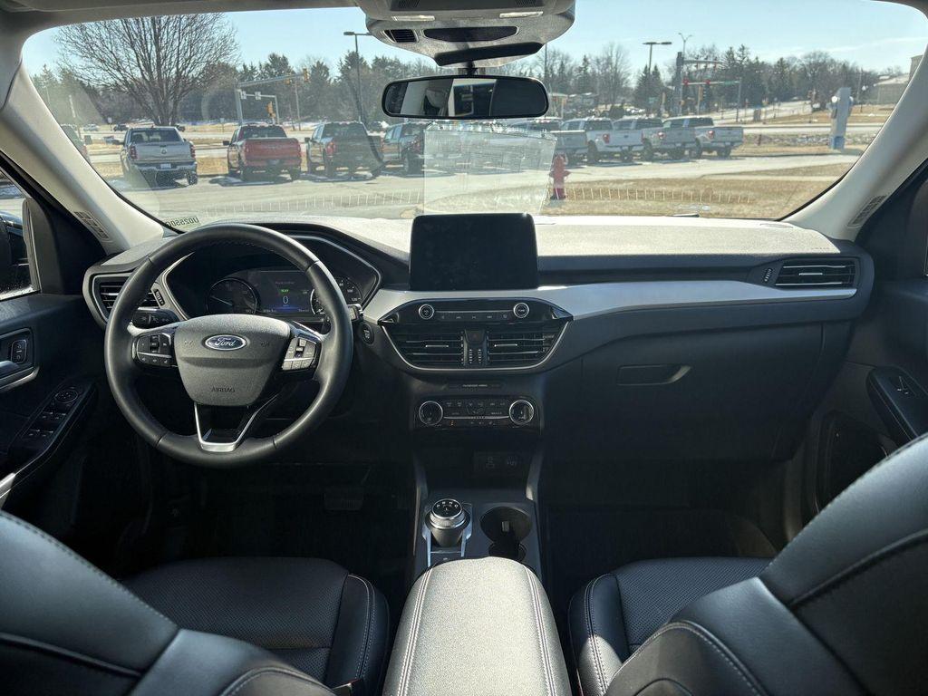 used 2022 Ford Escape car, priced at $21,991