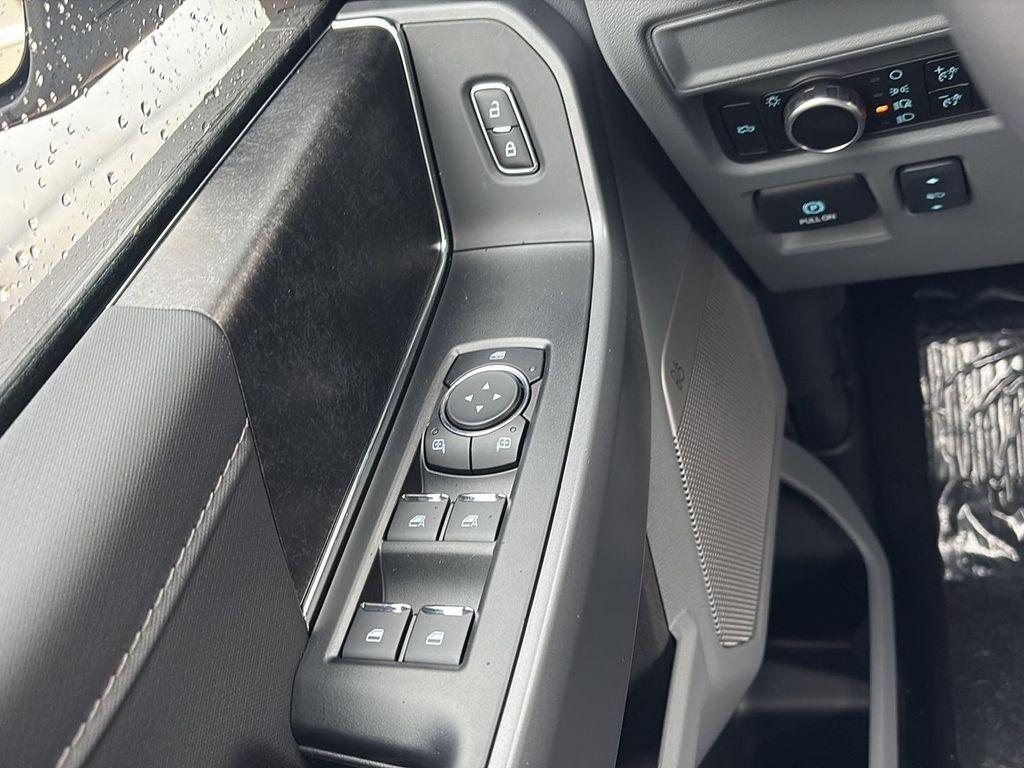 new 2025 Ford F-150 Lightning car, priced at $61,129