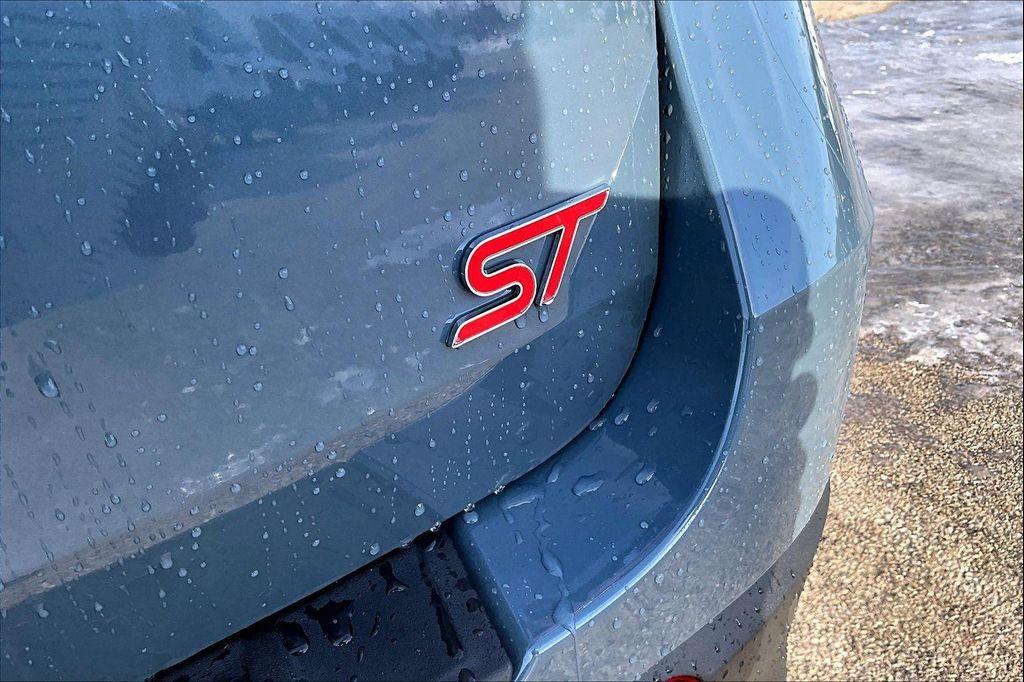 new 2026 Ford Explorer car, priced at $61,335