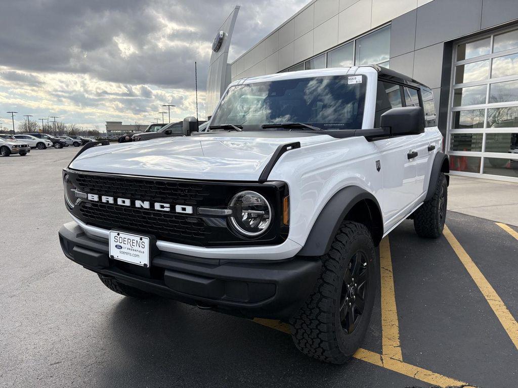 new 2025 Ford Bronco car, priced at $46,155