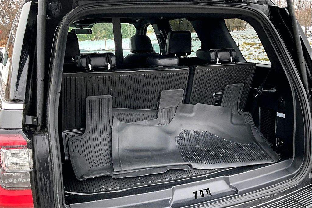 used 2021 Ford Expedition car, priced at $43,991