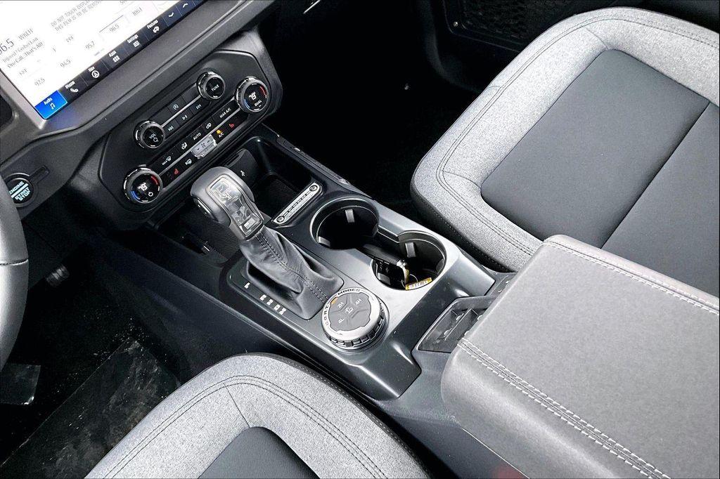 new 2025 Ford Bronco car, priced at $47,679