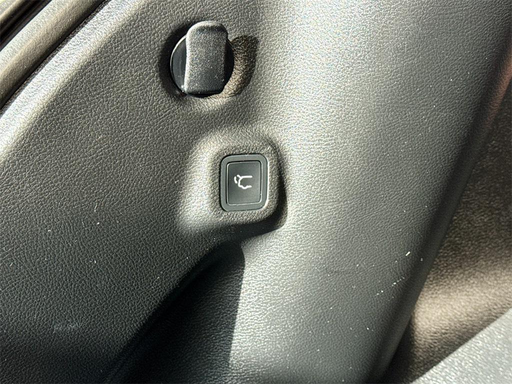 used 2018 Jeep Compass car