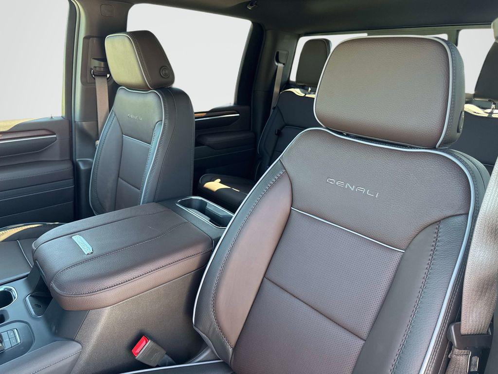 new 2026 GMC Sierra 2500 car, priced at $75,999