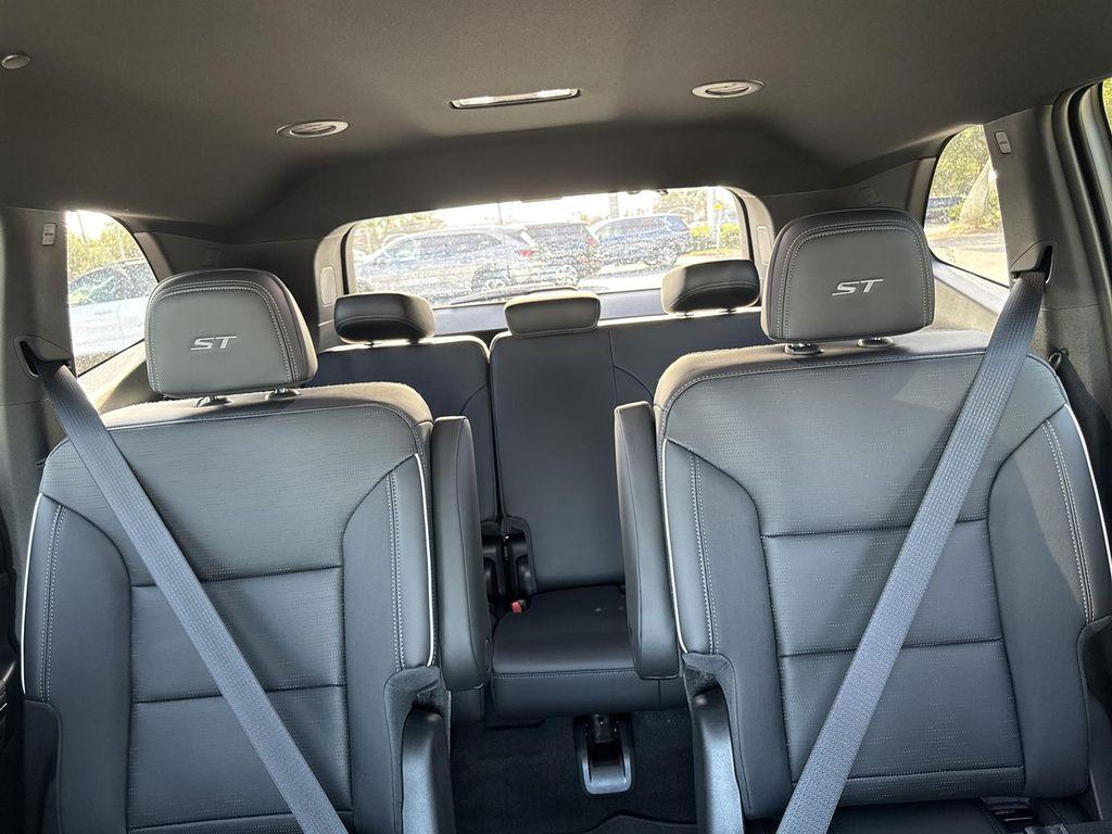 new 2026 Buick Enclave car, priced at $52,133