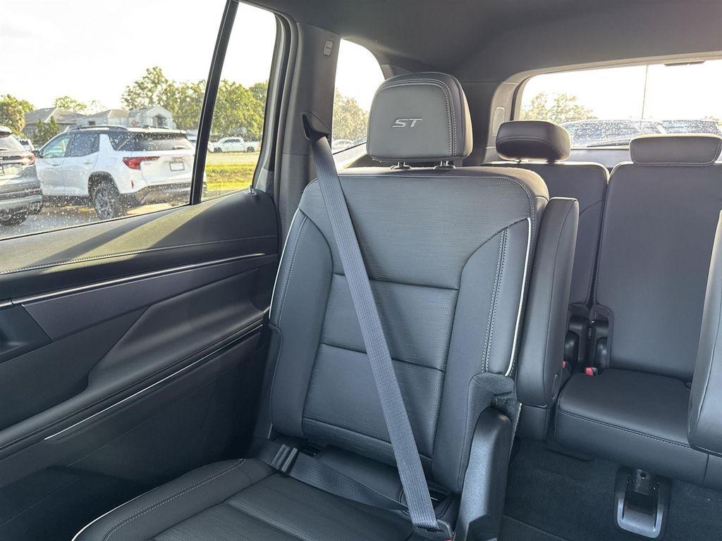 new 2026 Buick Enclave car, priced at $52,133