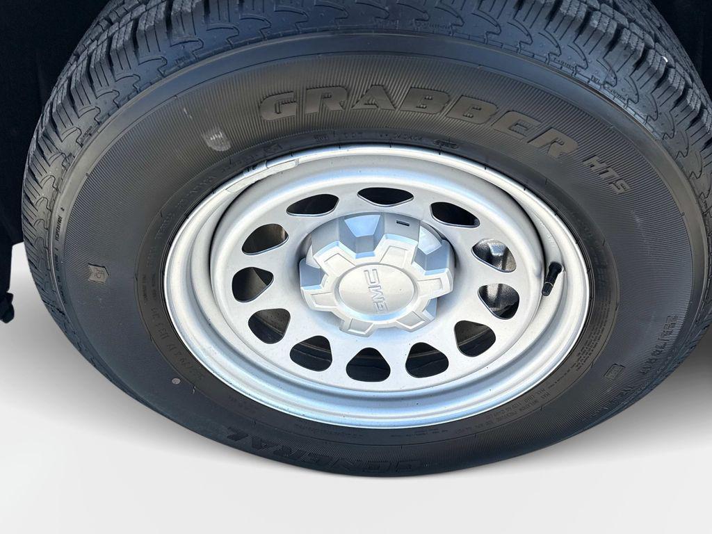 new 2026 GMC Sierra 1500 car, priced at $39,789