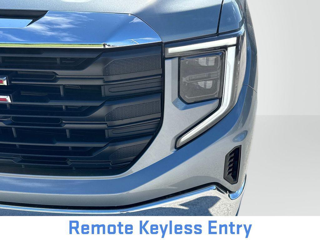 new 2026 GMC Sierra 1500 car, priced at $39,789