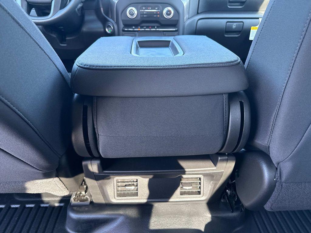 new 2026 GMC Sierra 1500 car, priced at $39,789