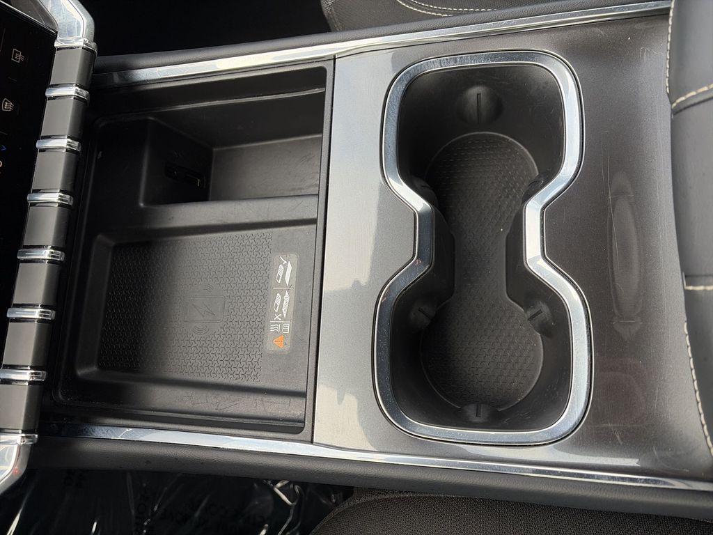 used 2025 GMC Acadia car, priced at $31,217