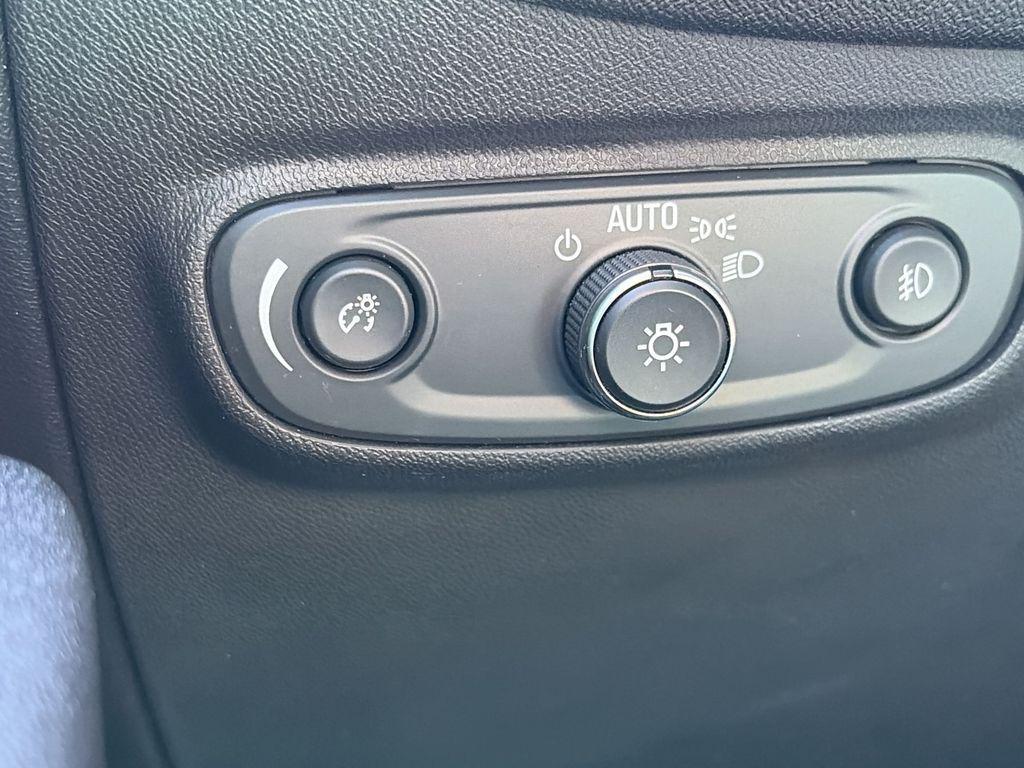 used 2020 Chevrolet Equinox car, priced at $19,298