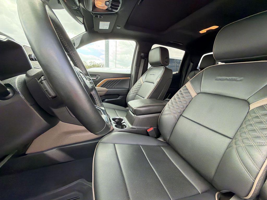 used 2024 GMC Canyon car, priced at $42,987