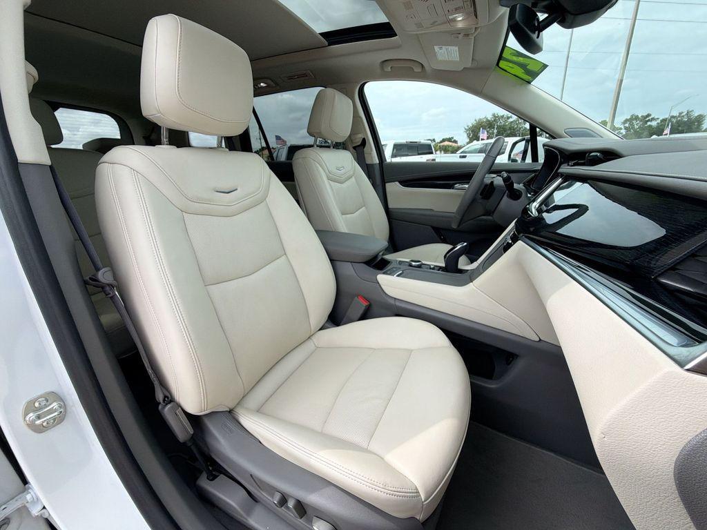 used 2024 Cadillac XT6 car, priced at $41,956