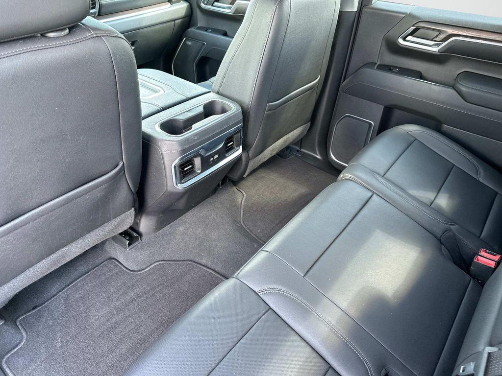 used 2022 GMC Sierra 1500 car, priced at $32,383