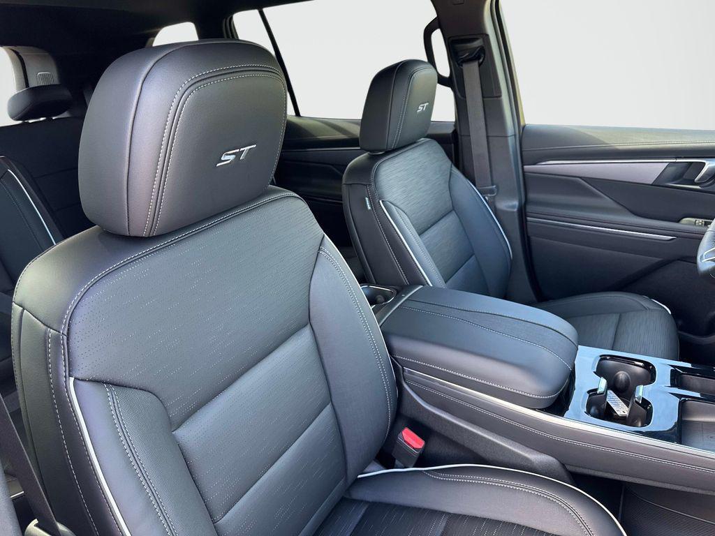 new 2026 Buick Enclave car, priced at $49,741