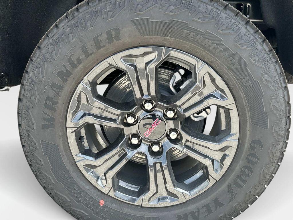 new 2025 GMC Canyon car, priced at $40,869