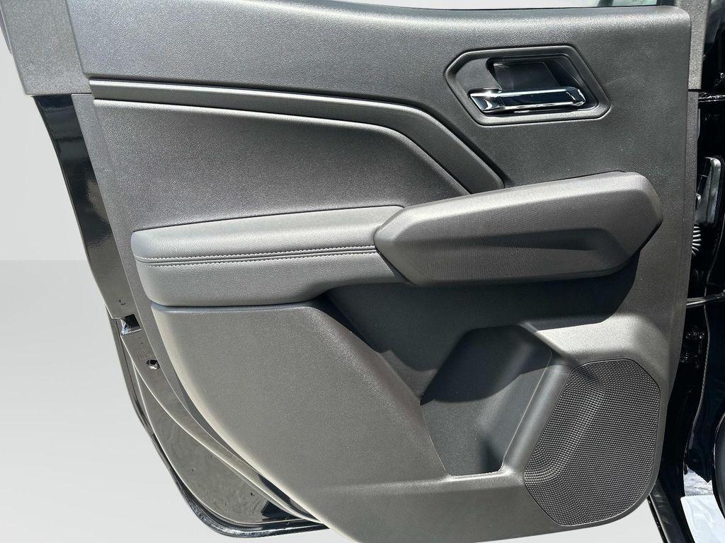 new 2025 GMC Canyon car, priced at $40,869