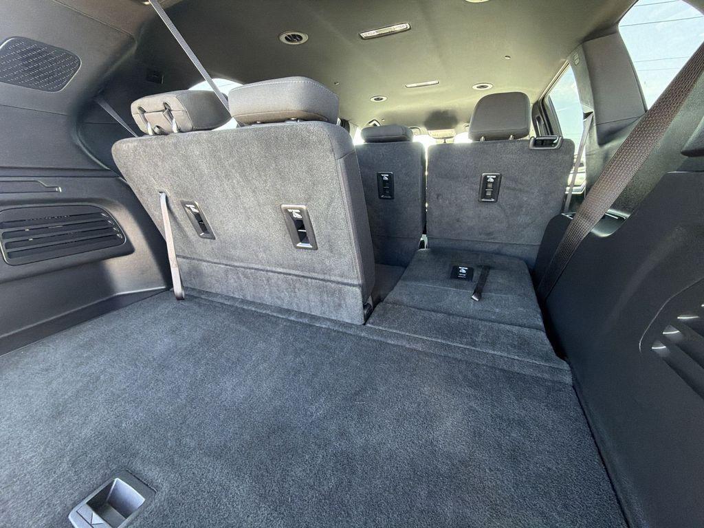 used 2025 GMC Acadia car, priced at $31,000