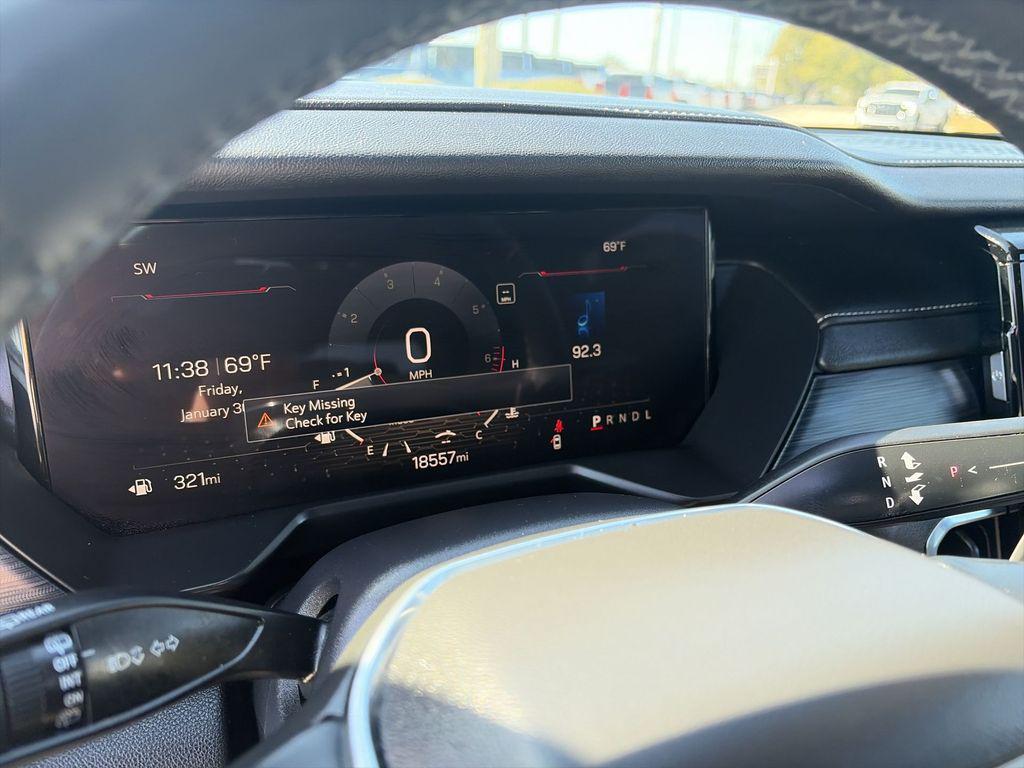 used 2025 GMC Acadia car, priced at $31,000