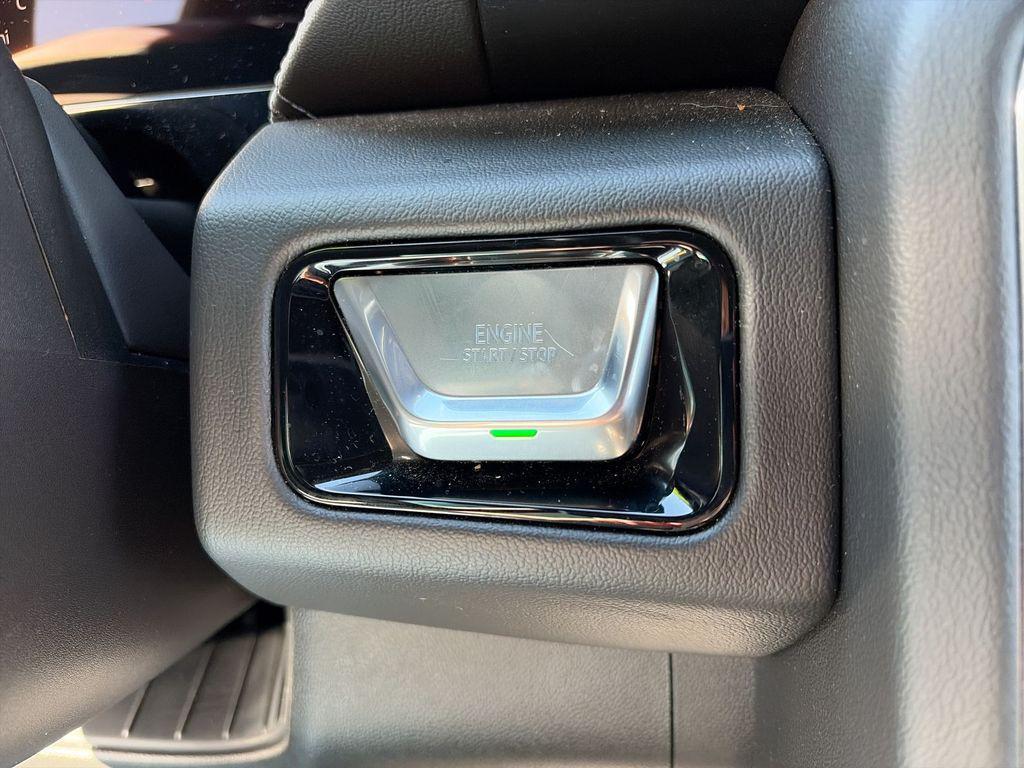 used 2025 GMC Yukon car, priced at $67,800