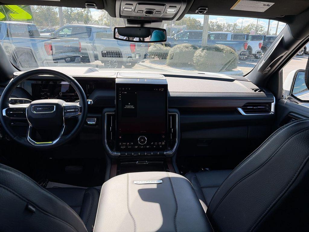 used 2025 GMC Yukon car, priced at $67,800