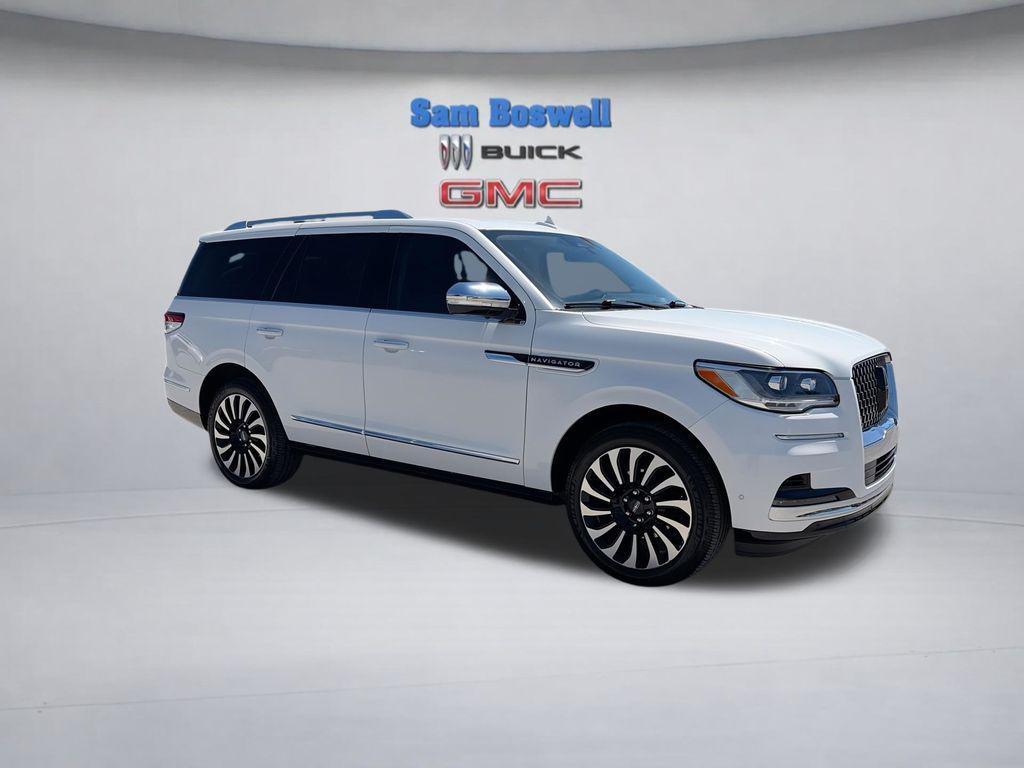 used 2023 Lincoln Navigator car, priced at $57,083