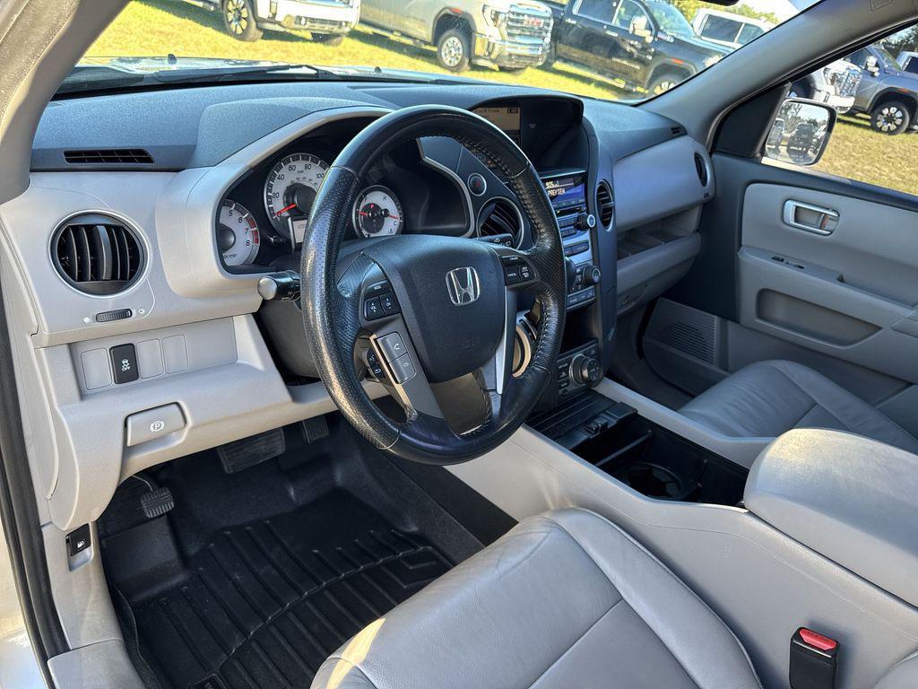 used 2014 Honda Pilot car, priced at $11,151