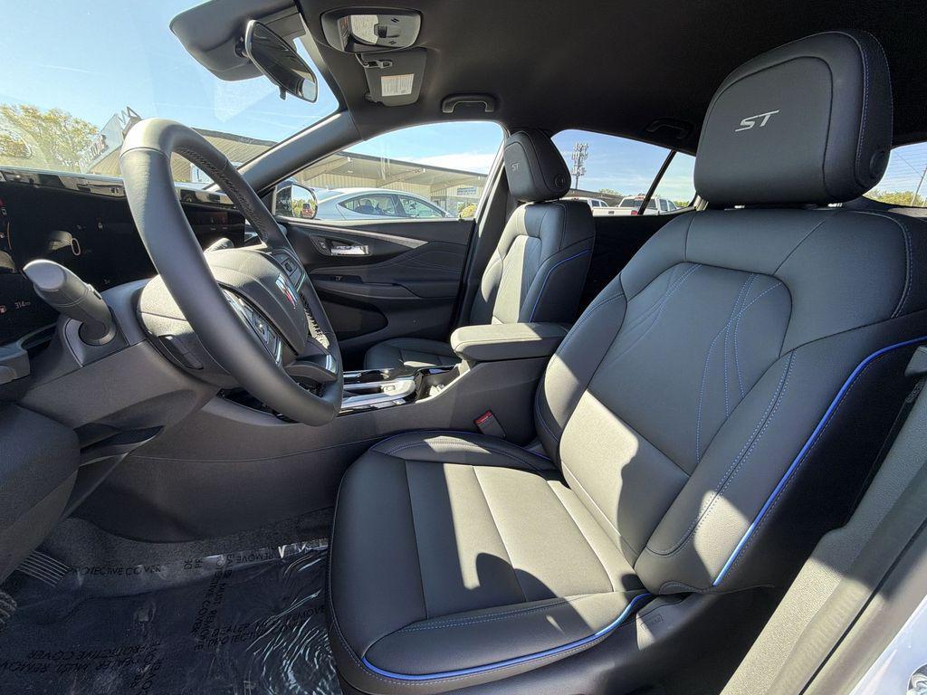 new 2026 Buick Envista car, priced at $28,331