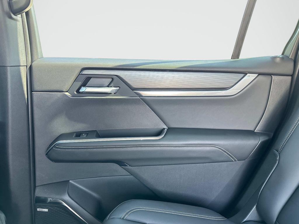 new 2025 GMC Acadia car, priced at $45,563