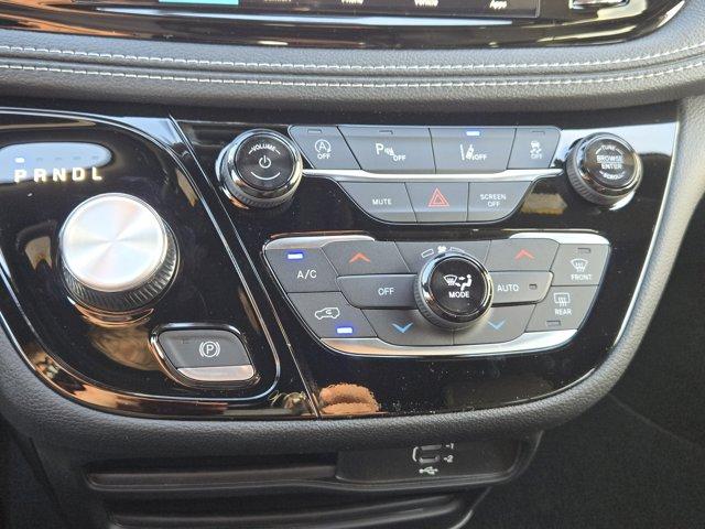 new 2026 Chrysler Pacifica car, priced at $43,375