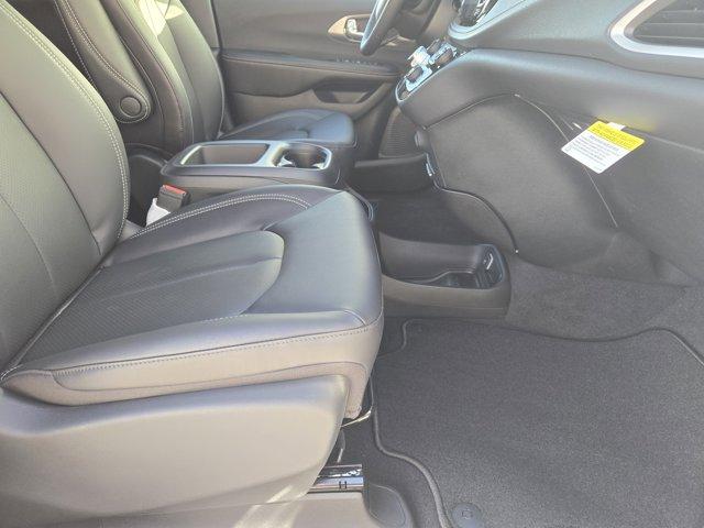 new 2026 Chrysler Pacifica car, priced at $43,375