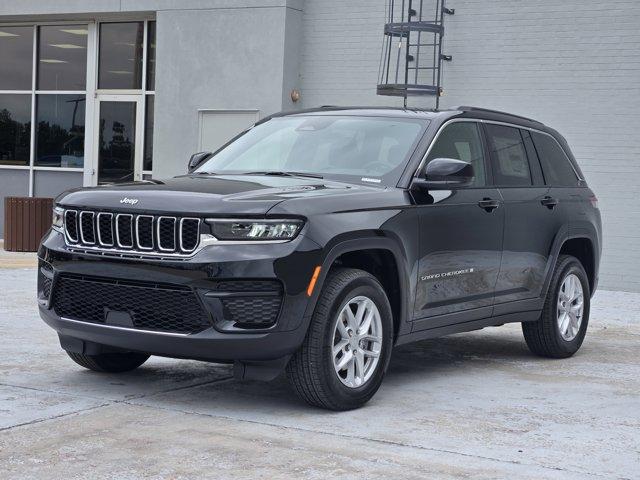 new 2025 Jeep Grand Cherokee car, priced at $31,165