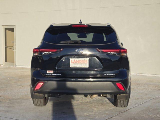 used 2024 Toyota Highlander car, priced at $37,000