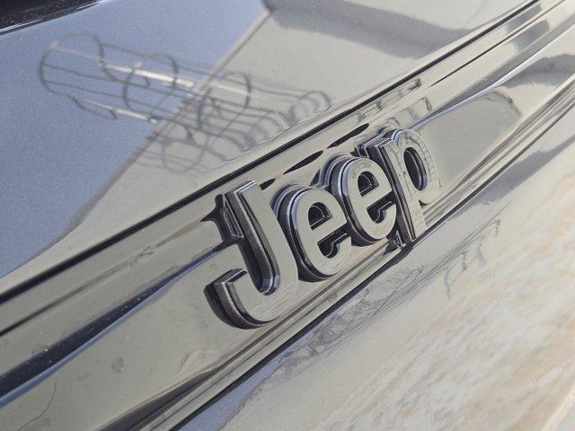 new 2026 Jeep Grand Cherokee car, priced at $49,575