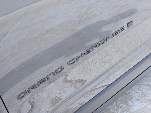 new 2026 Jeep Grand Cherokee car, priced at $49,575
