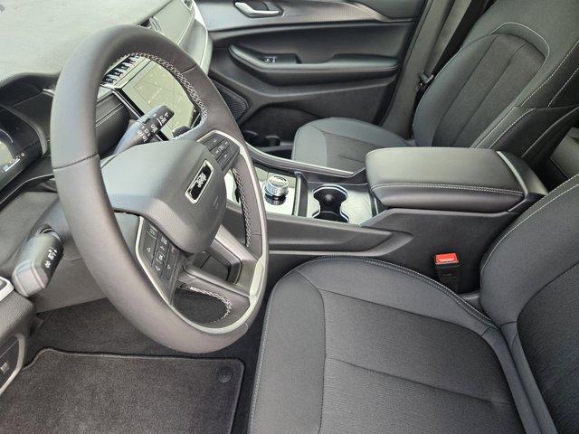 new 2025 Jeep Grand Cherokee car, priced at $35,165