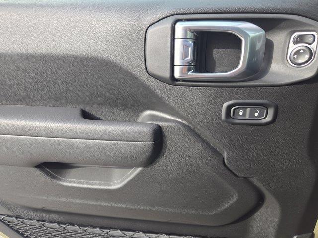 new 2026 Jeep Wrangler car, priced at $44,095