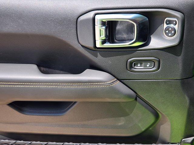 new 2025 Jeep Gladiator car, priced at $43,945