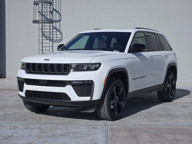 new 2026 Jeep Grand Cherokee car, priced at $48,980
